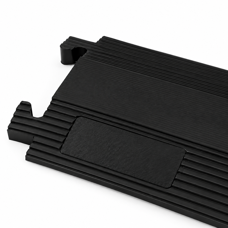 Cargue la imagen en el visor de la galería, PACK PASACABLES PEATONAL NEGRO DE 1 CANAL (4pza ) - 102cm c/u - Multiproductos y expendables SA de CV