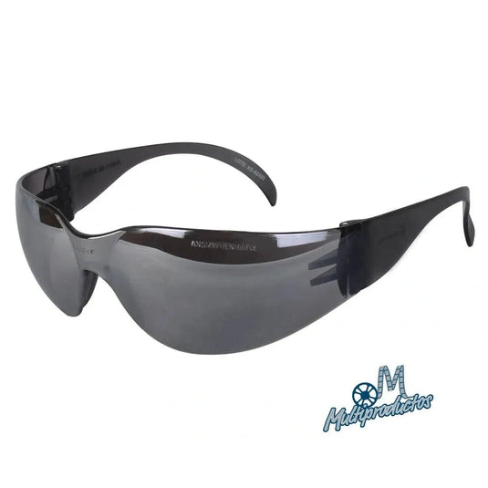 Equipo de protección personal para rodajes: lentes de seguridad, guantes y protección auditiva