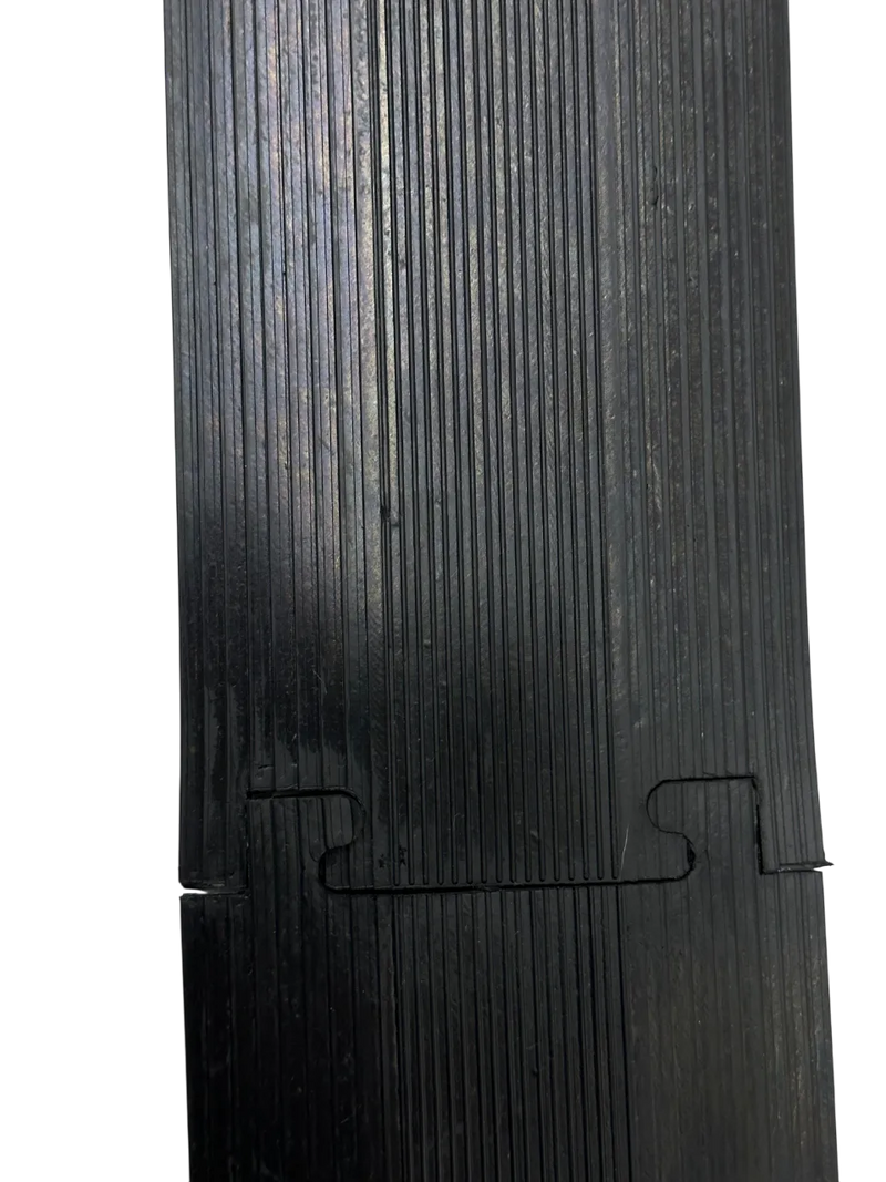 Cargue la imagen en el visor de la galería, PACK PASACABLES PEATONAL NEGRO DE 1 CANAL (4pza )
