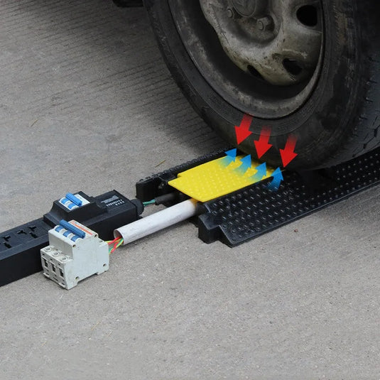 Protector de Cable Piso de 2 Canal, de Goma, 103x25.5x5 cm, 10,000kg