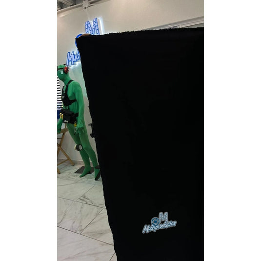 * Tela Negra Duvetina Retardante de Flama Aterciopelada 1.75 alto