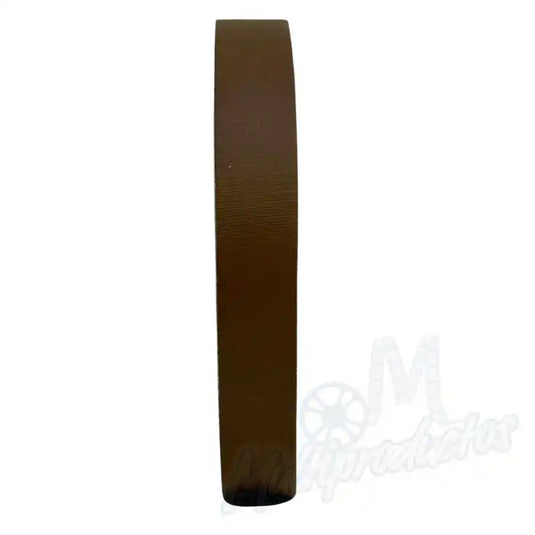 Cinta gaffer mate Polyken 510 de 24 mm x 50 m. Rollo de cinta gaffer color café Polyken 510 visto de perfil mostrando su grosor y acabado mate.
