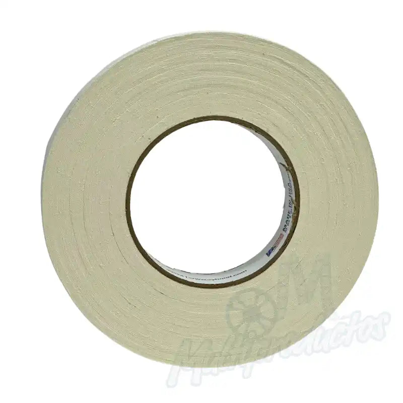 Cargue la imagen en el visor de la galería, Cinta gaffer mate Polyken 510 de 24 mm x 50 m. Rollo de cinta gaffer color blanco visto de frente sobre fondo blanco.
