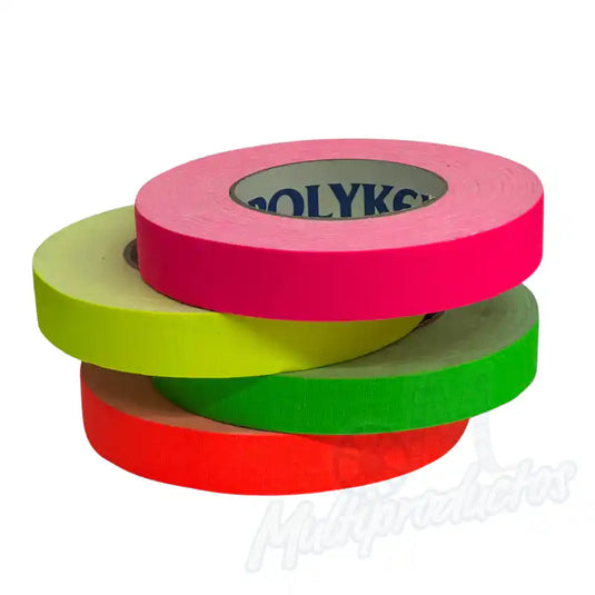Cinta gaffer neon Polyken 510 24 mm x 45 m. Rollos de cinta gaffer neón, verde, amarillo, rosa y naranja apilados verticalmente.