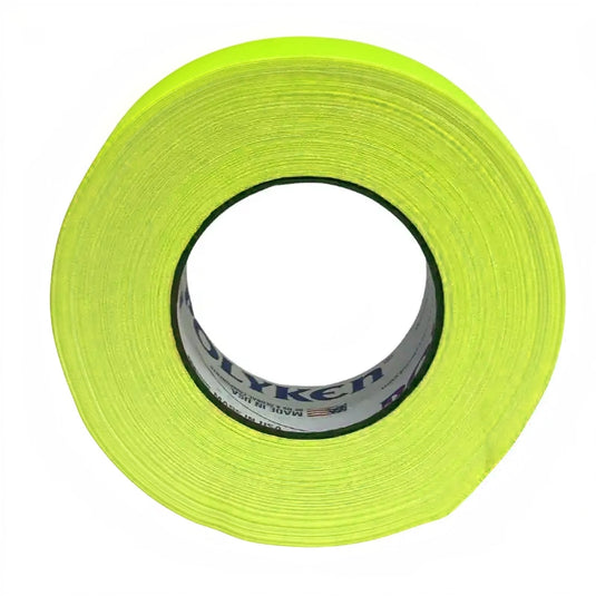Cinta gaffer neón Polyken 510 48 mm x 45 m. Rollo de cinta gaffer neón color amarillo Polyken 510 de 48 mm x 45 m vista frontal.