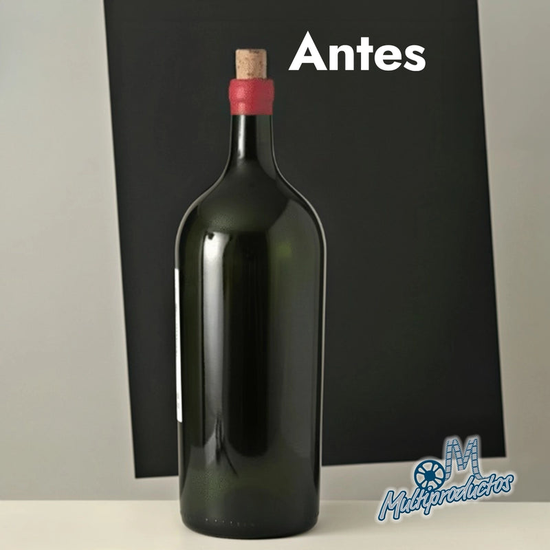 Cargue la imagen en el visor de la galería, Dullingspray k line matte multiproductos. Antes de aplicar el Dulling Spray K-Line: botella de vidrio verde brillante con reflectividad brillante.
